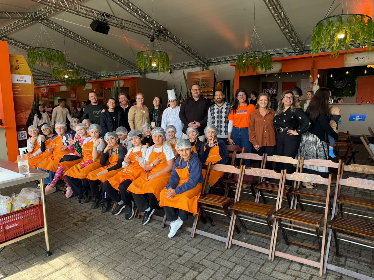 ESCOLA DO LEGISLATIVO PROMOVE EXPERIÊNCIA GASTRONÔMICA PARA ESTUDANTES